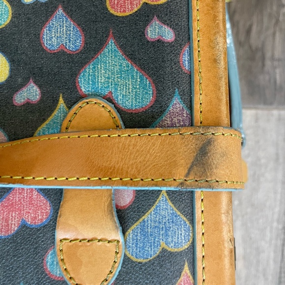 Black with hearts roller suitcase - Picture 5 of 8